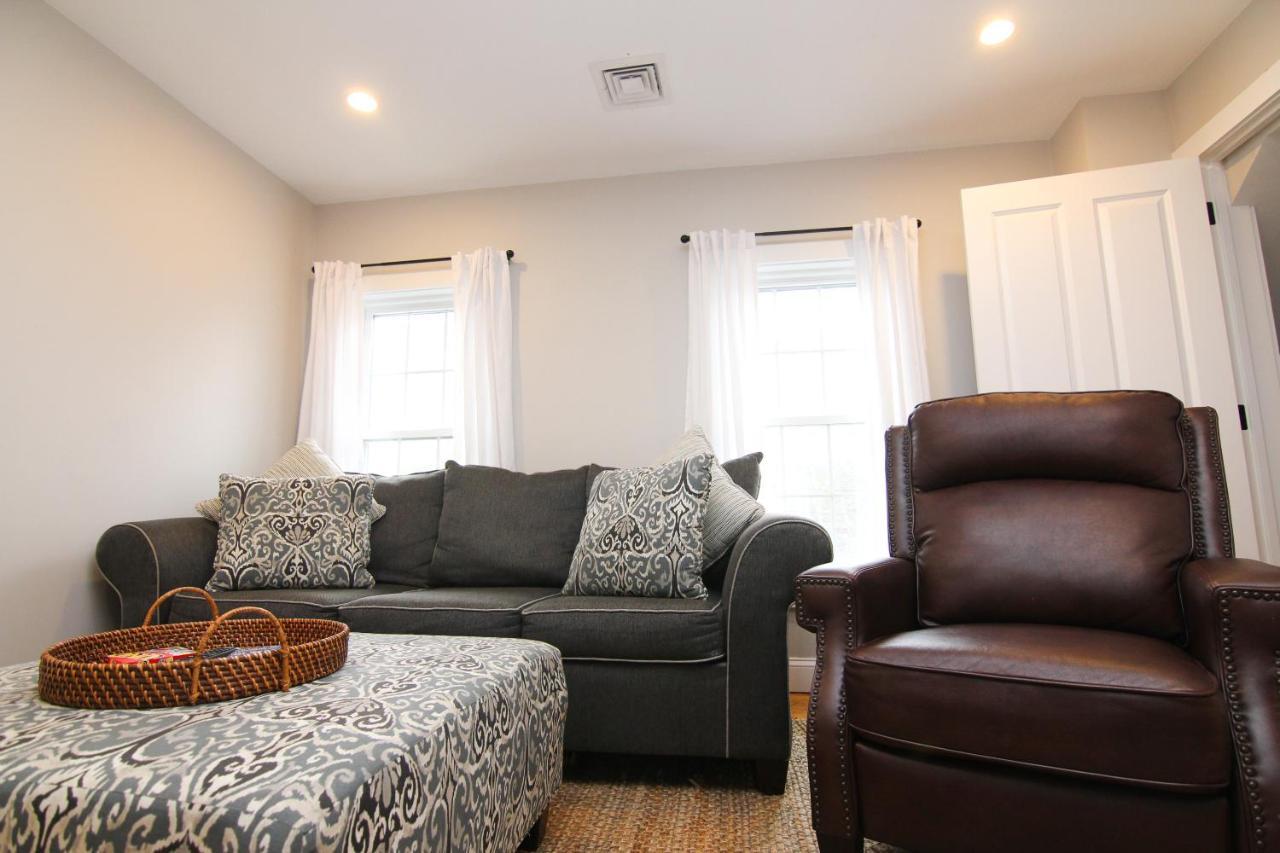 Two Bedroom With Lake View ウルフボロ エクステリア 写真